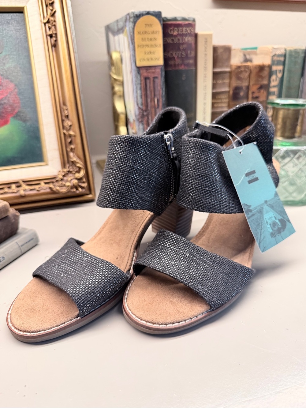 TOMS Majorca Cutout Black Foil Woven Block Heel Sandals Size 8.5